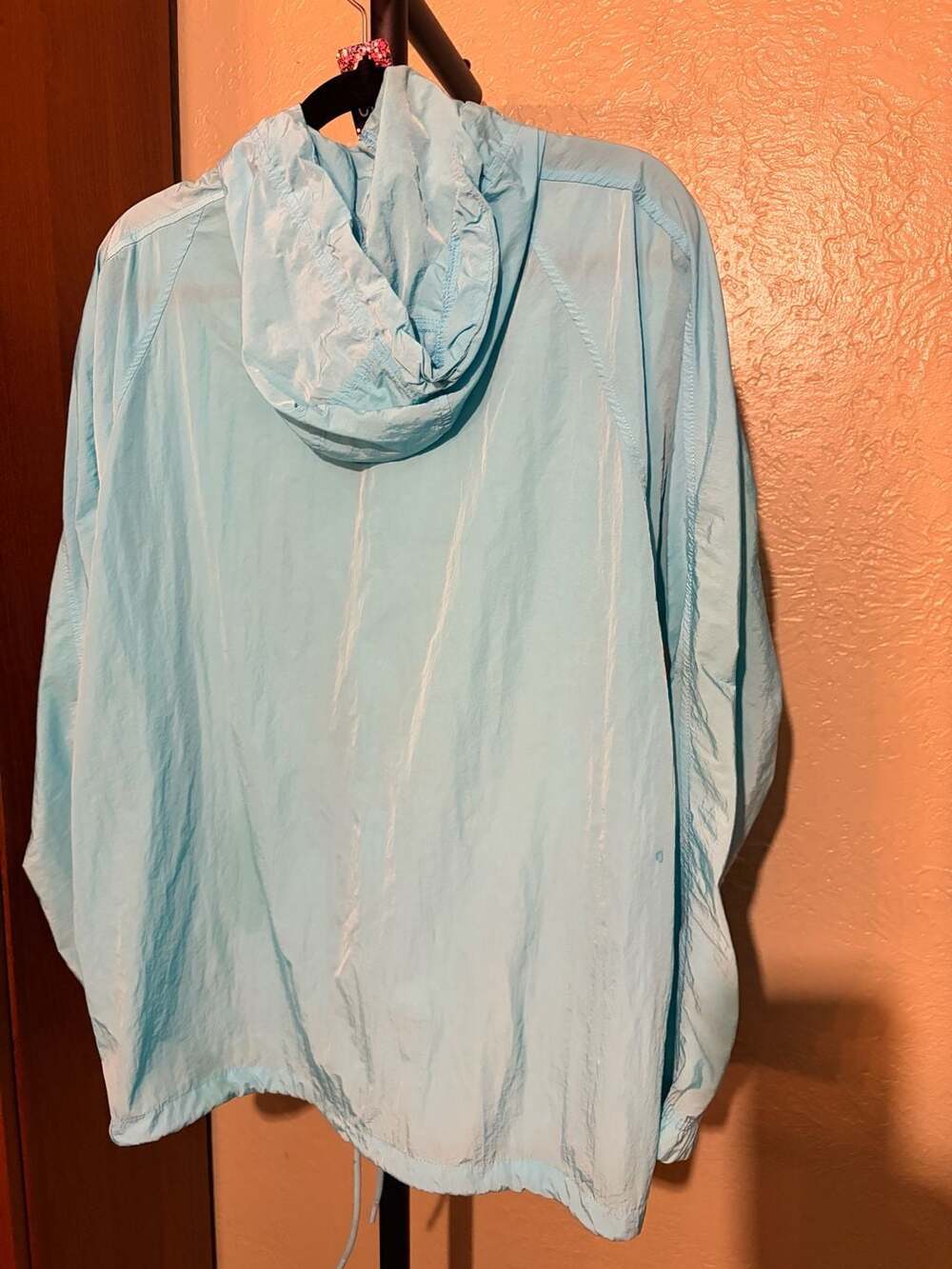 Avia Women's Lightweight Hooded Windbreaker Jacket